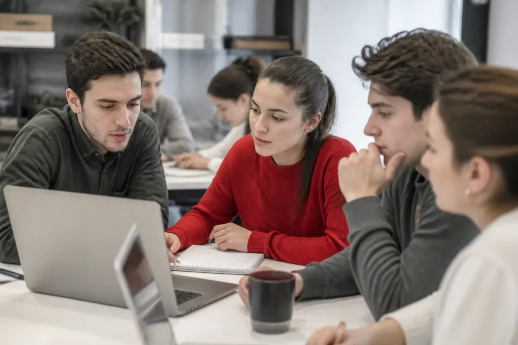 Erasmus+ KA220-YOU — Gençlik Alanında İş Birliği Ortaklıkları — destek programı görseli